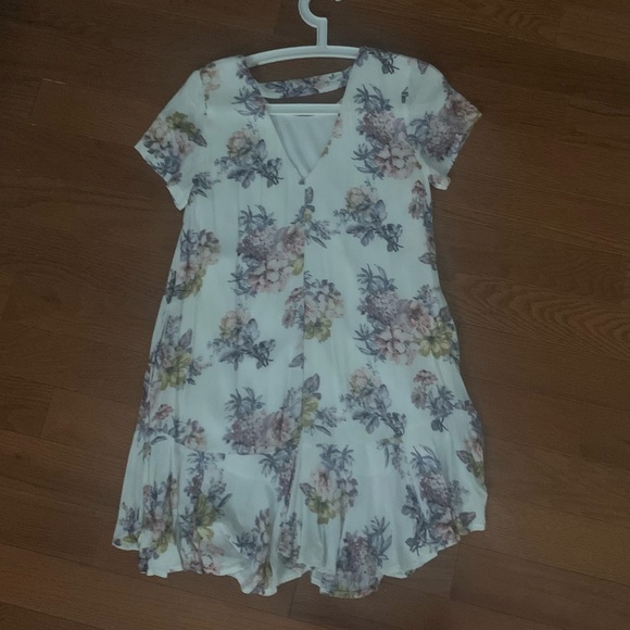 Floral Altar’d State Dress Size Small - Picture 3 of 3